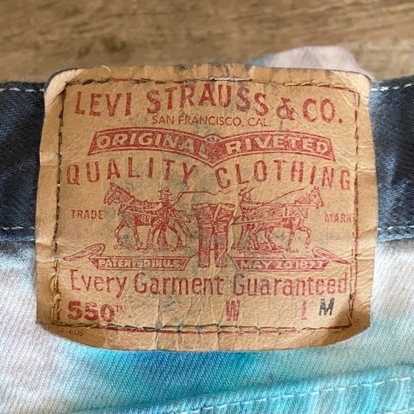 Levi’s Vintage 550 Red Tab Tie Dye Mom Jeans 29x29 High Rise Ankle Boho Festival - Picture 7 of 14